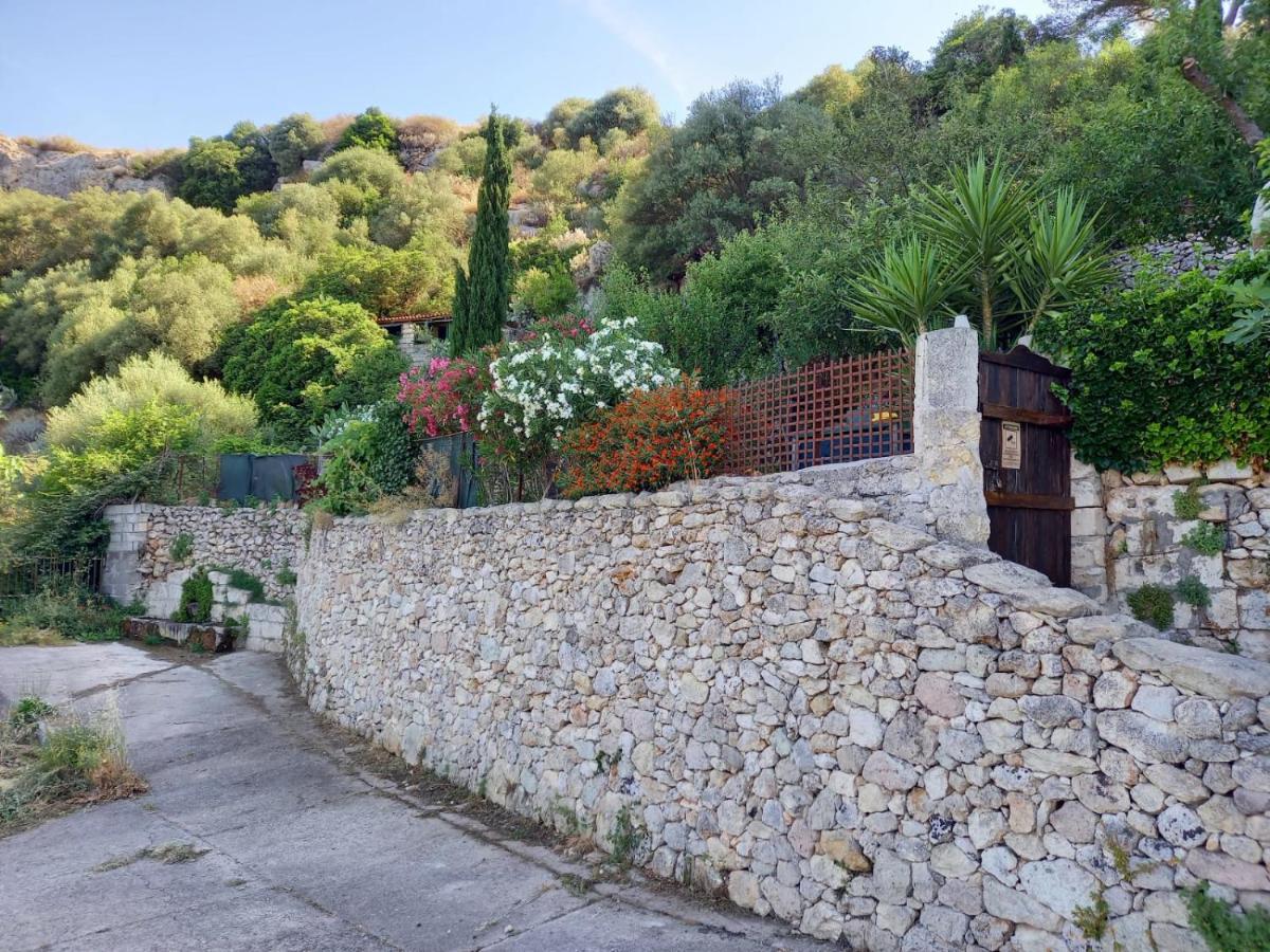 Vistalago Garden Doria Monteleone Rocca Doria Ngoại thất bức ảnh